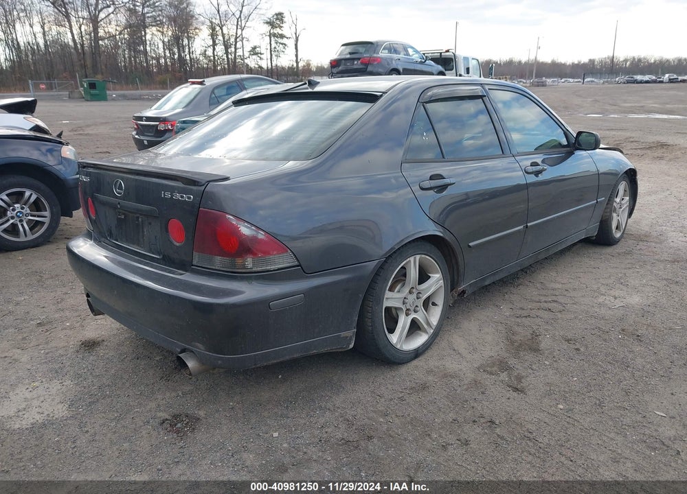 2002 LEXUS IS 300 VIN: JTHBD192320037312
