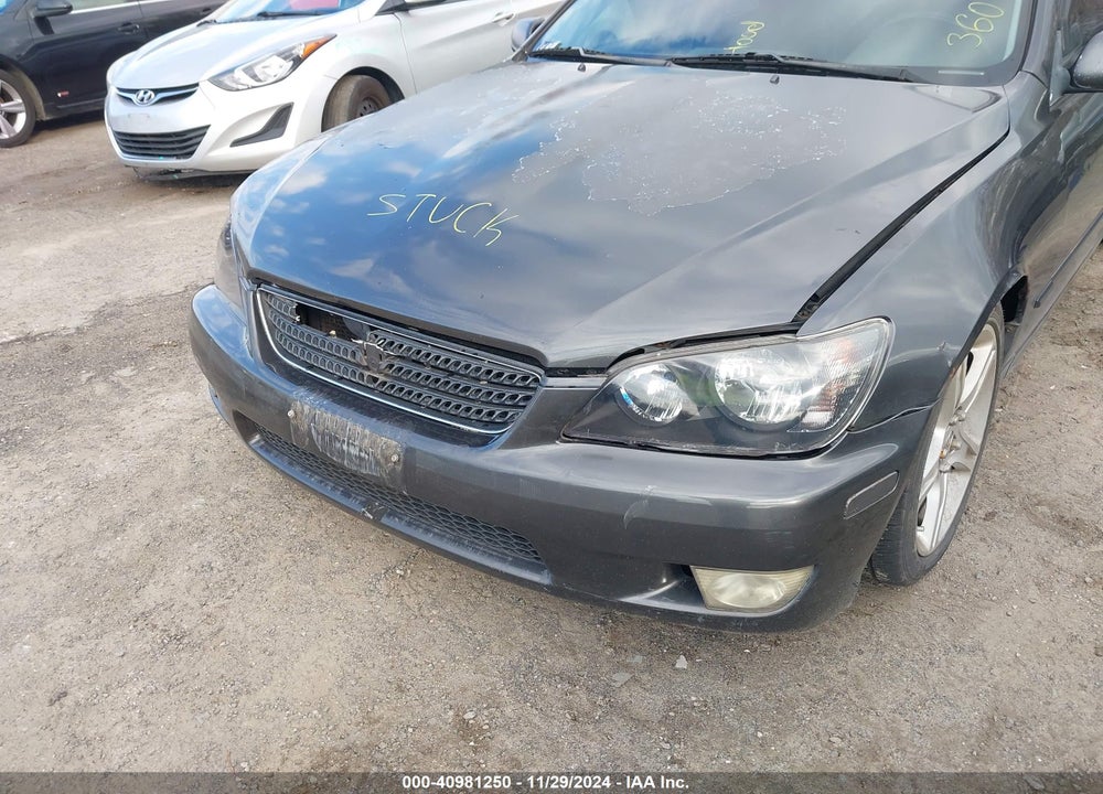 2002 LEXUS IS 300 VIN: JTHBD192320037312