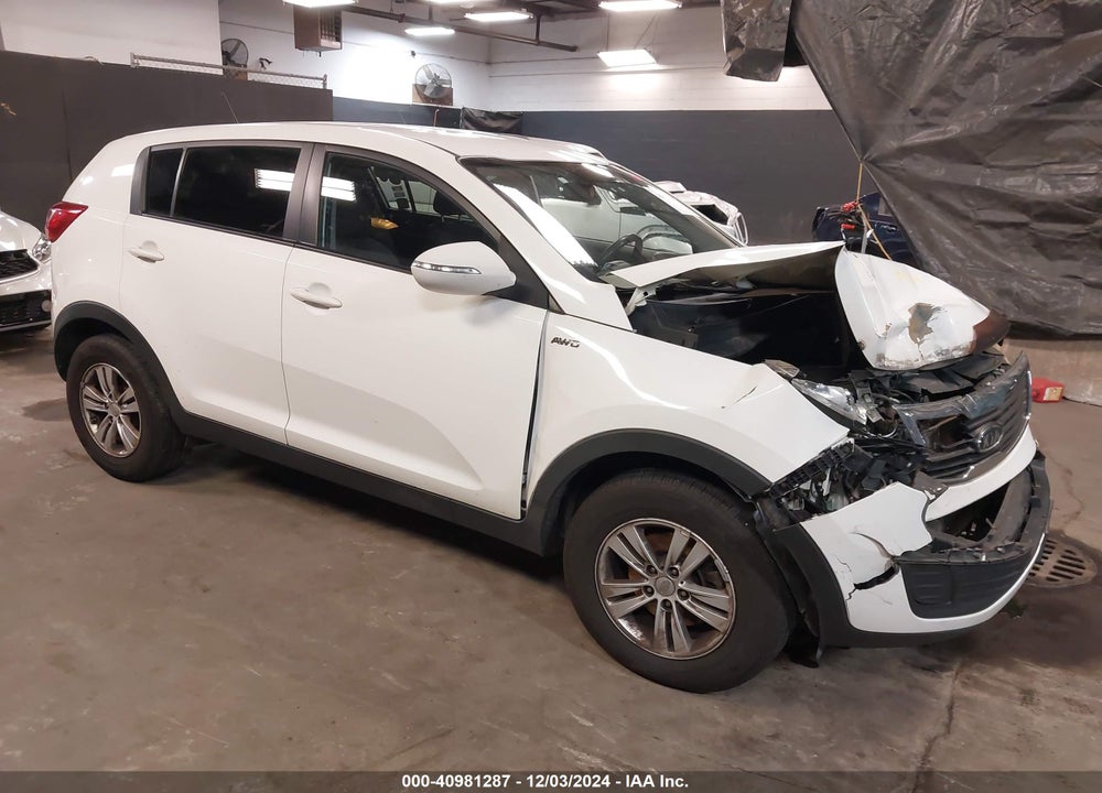 2011 KIA SPORTAGE LX VIN: KNDPBCA20B7048554