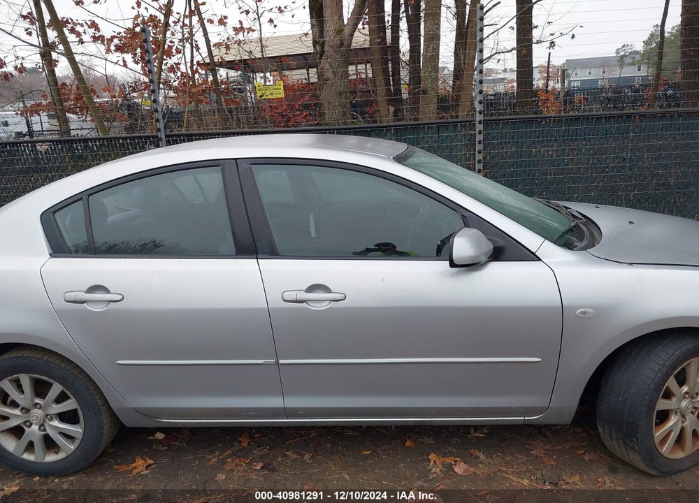 2008 MAZDA 3 I VIN: JM1BK32G181813013