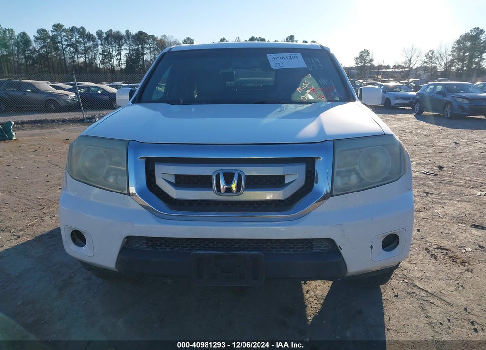 2011 HONDA PILOT EX-L VIN: 5FNYF3H56BB014895