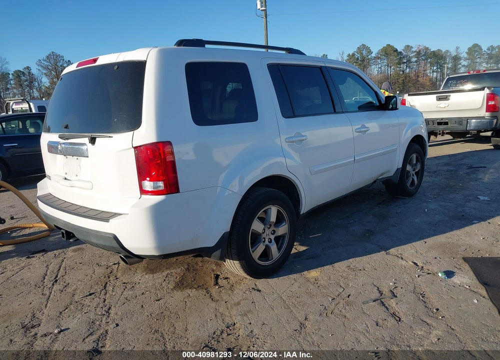 2011 HONDA PILOT EX-L VIN: 5FNYF3H56BB014895