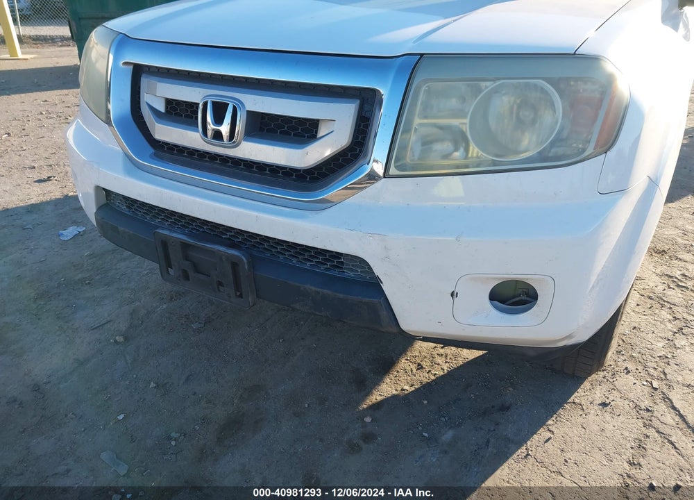 2011 HONDA PILOT EX-L VIN: 5FNYF3H56BB014895