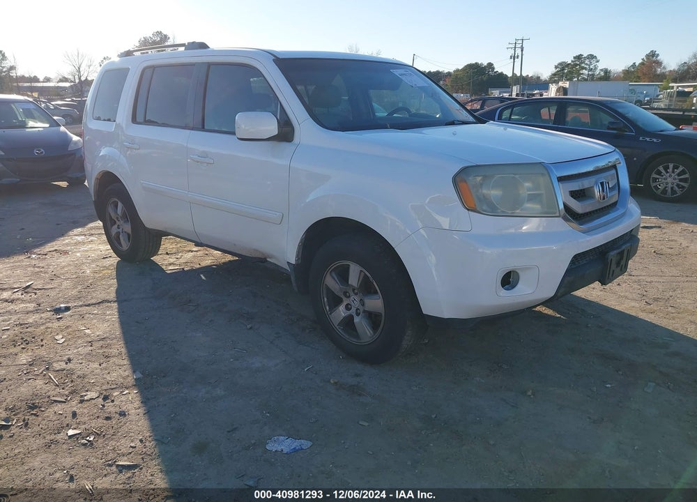 2011 HONDA PILOT EX-L VIN: 5FNYF3H56BB014895