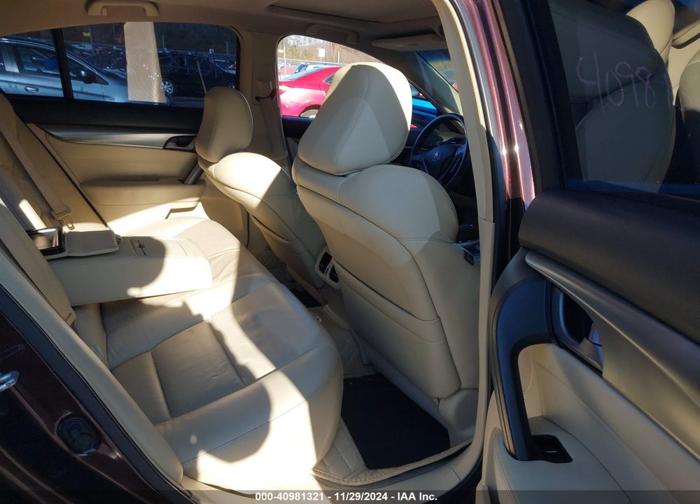 2010 ACURA TL 3.5 VIN: 19UUA8F52AA019940