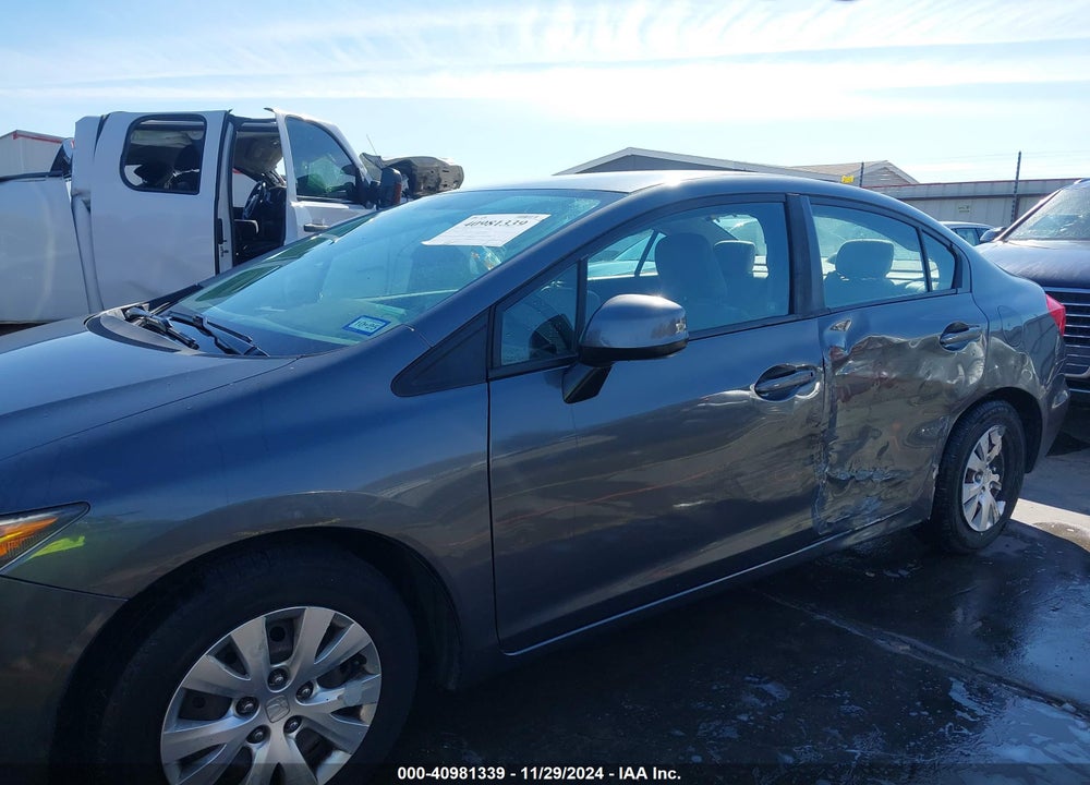 2012 HONDA CIVIC LX VIN: 19XFB2F57CE386236