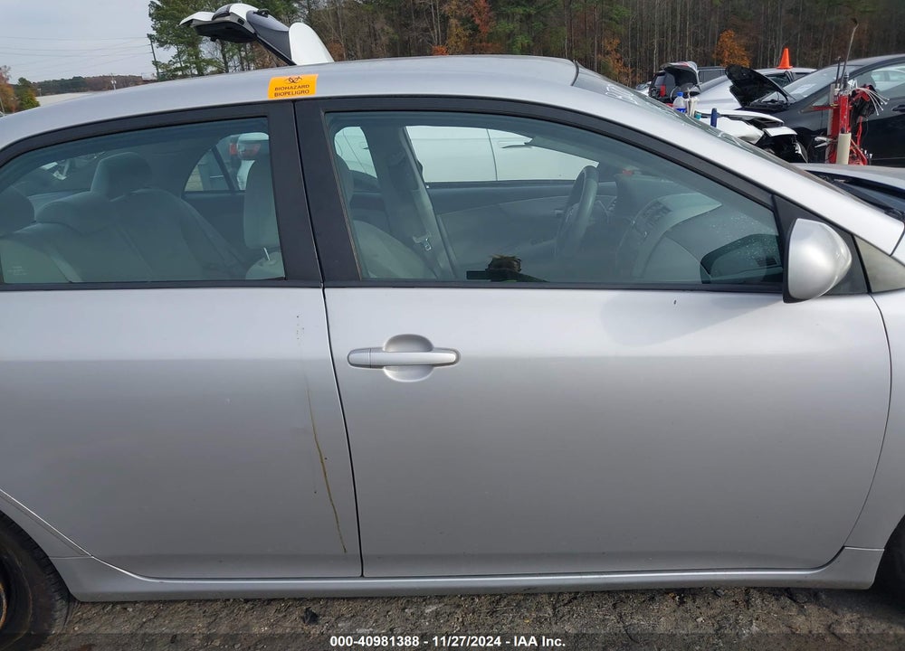 2011 TOYOTA COROLLA LE VIN: 2T1BU4EE2BC598710