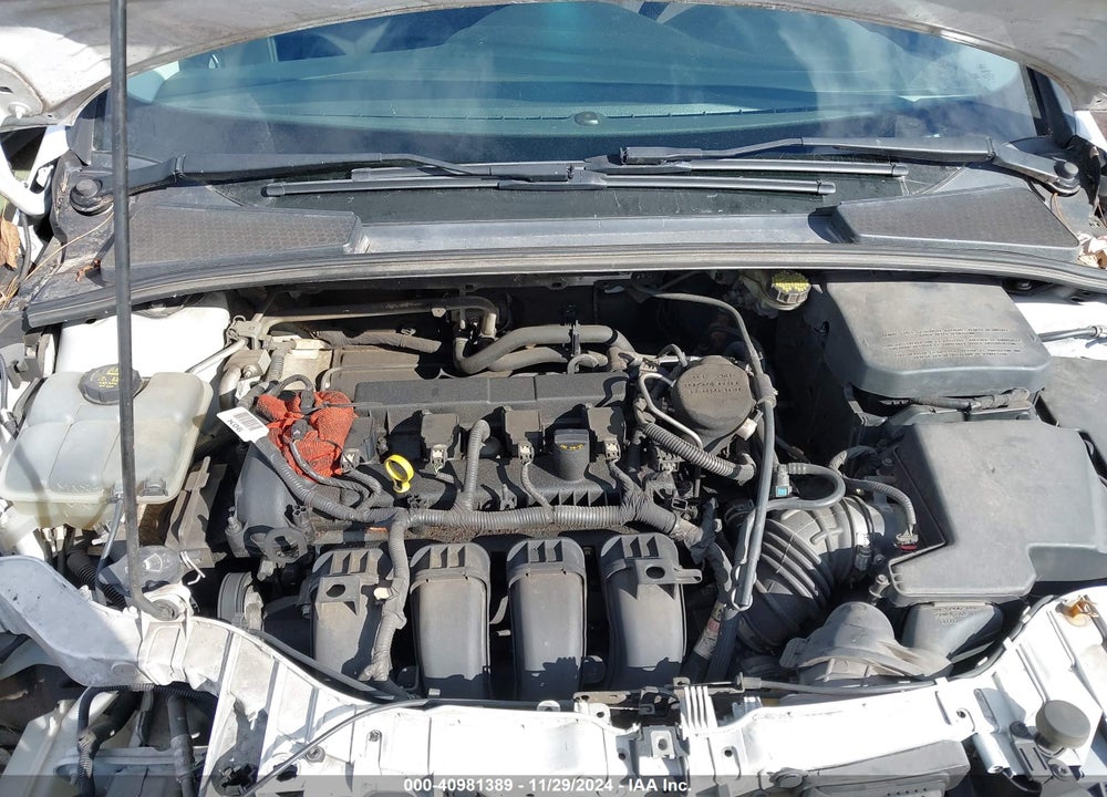 2015 FORD FOCUS SE VIN: 1FADP3K21FL311172