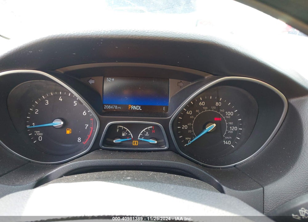 2015 FORD FOCUS SE VIN: 1FADP3K21FL311172