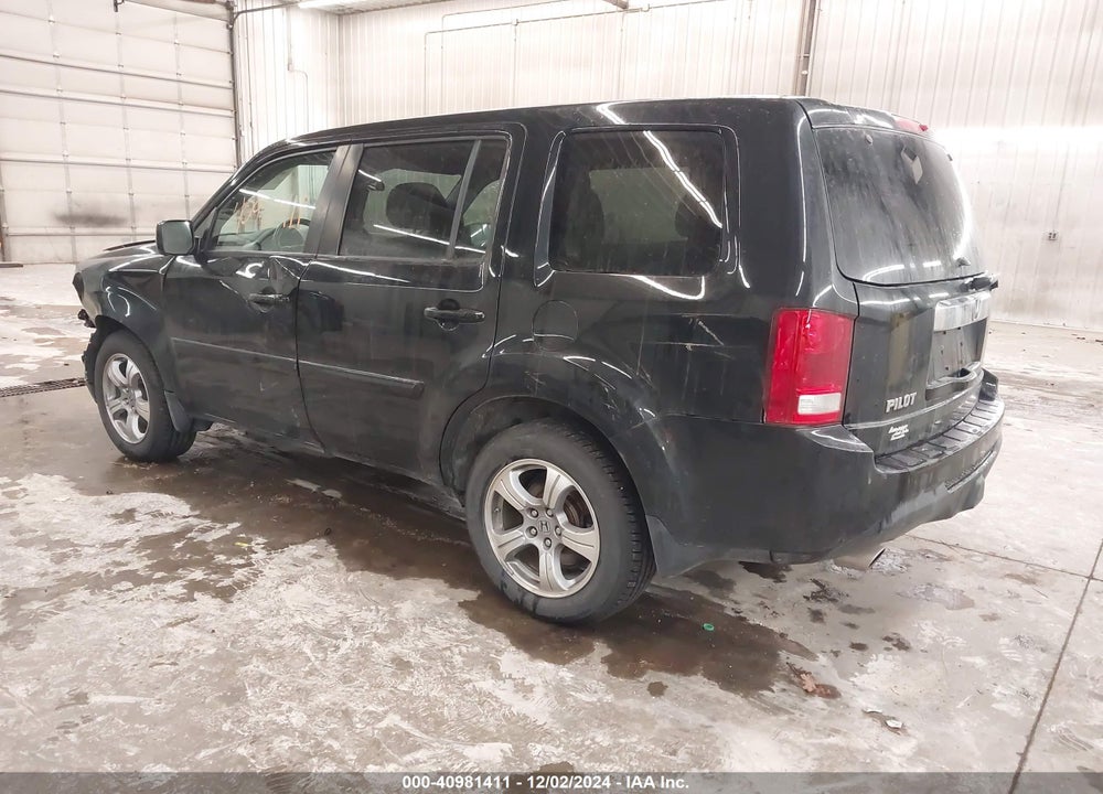 2015 HONDA PILOT EX VIN: 5FNYF4H45FB076291