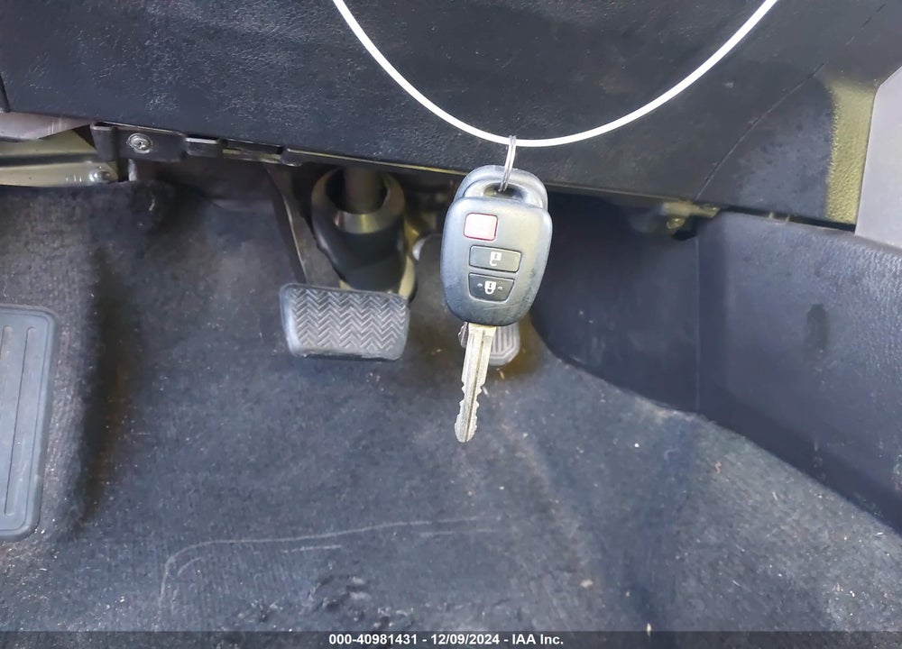 2017 TOYOTA RAV4 LE VIN: 2T3ZFREVXHW371270