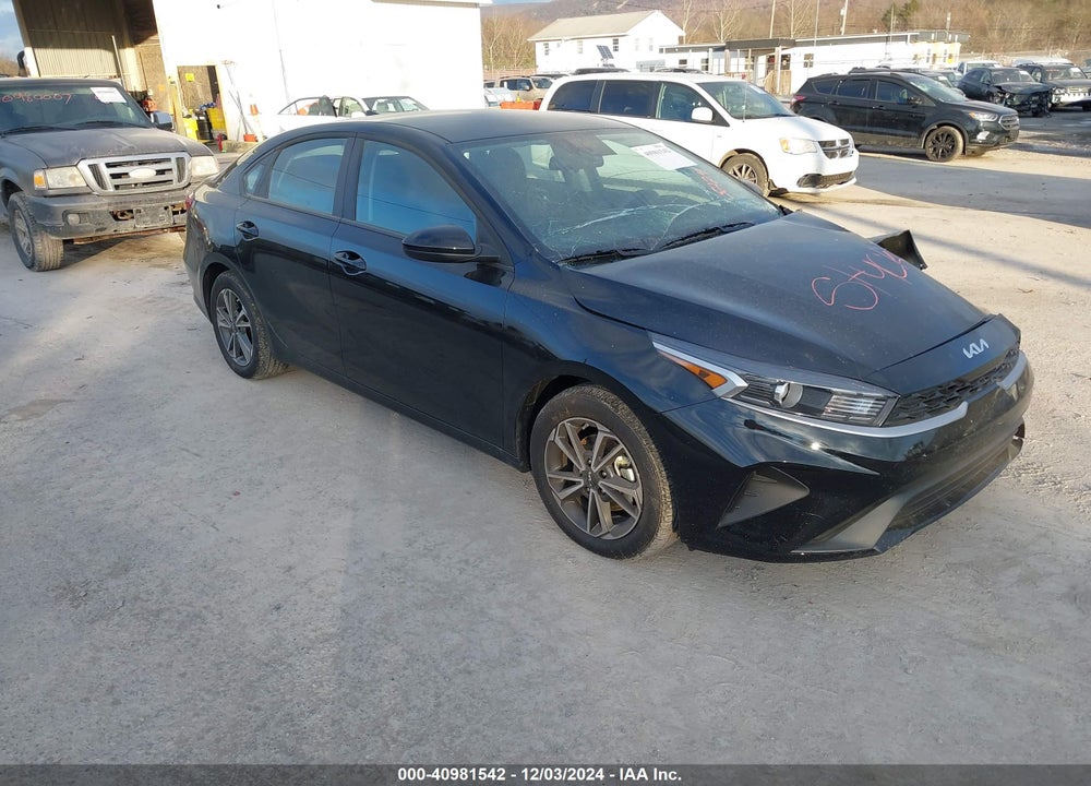 2024 KIA FORTE LXS VIN: 3KPF24AD1RE825224