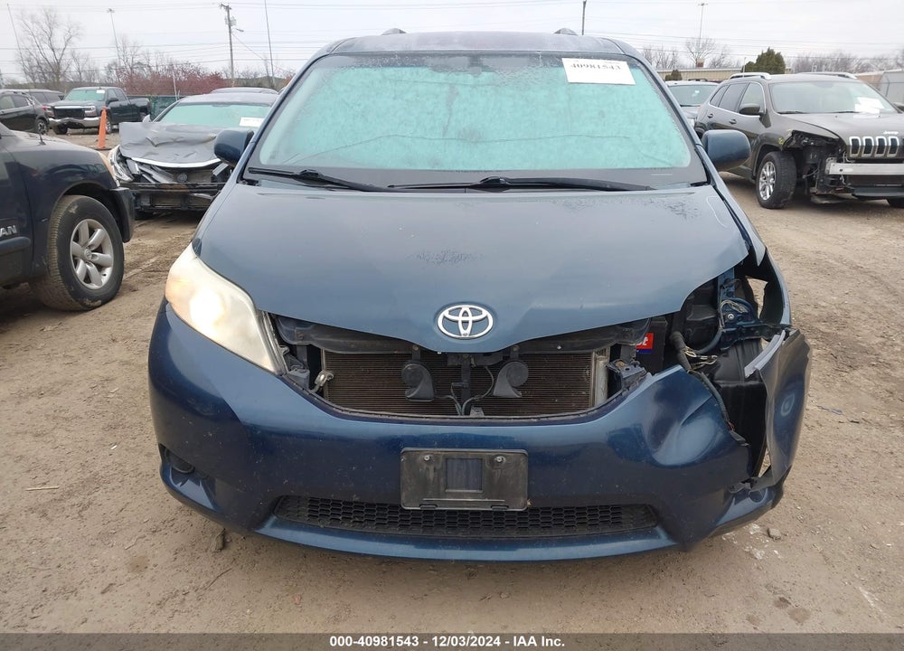 2011 TOYOTA SIENNA LE V6 VIN: 5TDKK3DC0BS127002