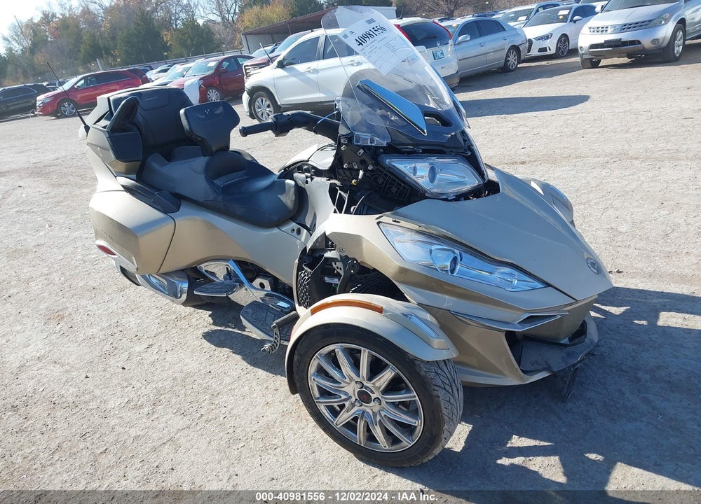 2017 CAN-AM SPYDER ROADSTER RT/RT-S/LTD/SP SERIES VIN: 2BXNBDD22HV000898