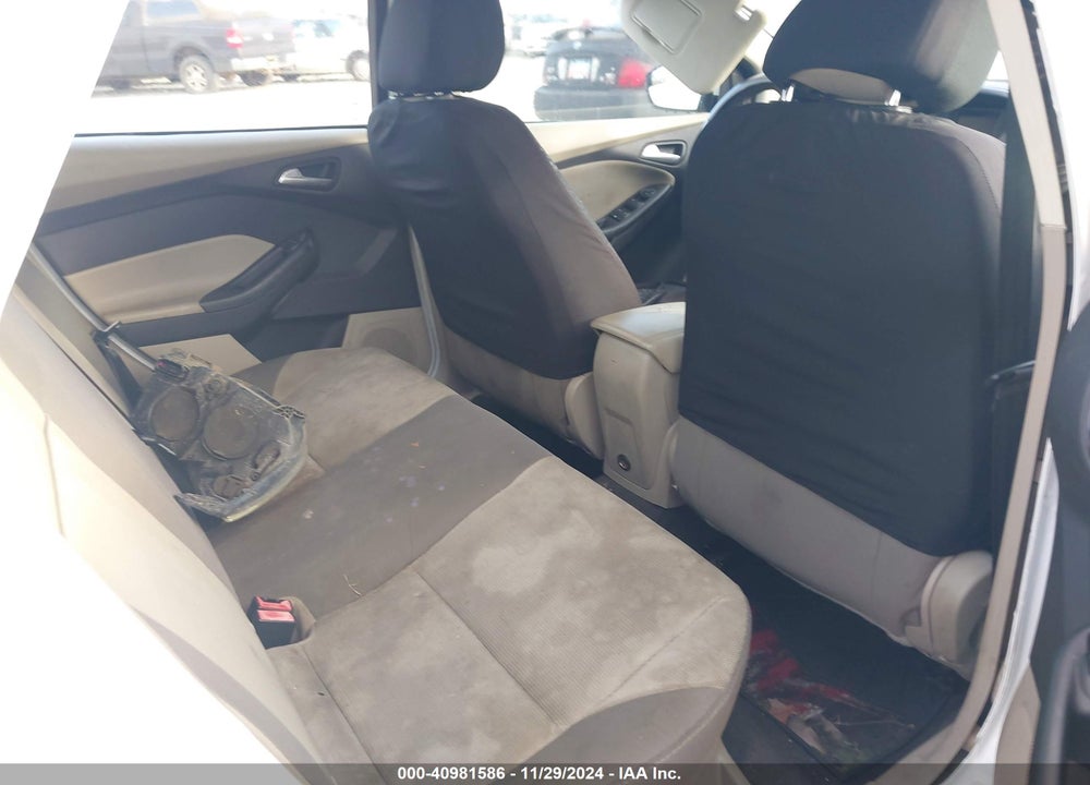 2014 FORD FOCUS SE VIN: 1FADP3F27EL121448