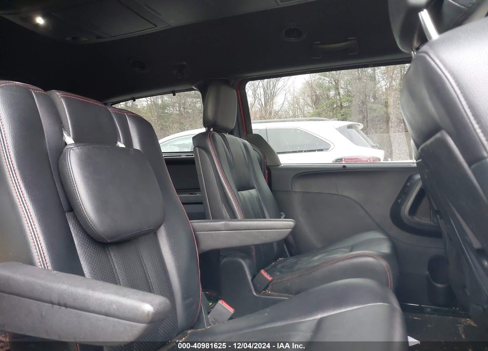 2017 DODGE GRAND CARAVAN GT VIN: 2C4RDGEG7HR733240