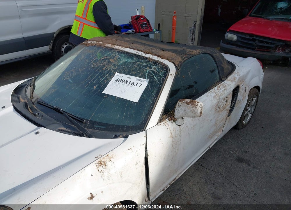 2000 TOYOTA MR2 SPYDER VIN: JTDFR3203Y0021354