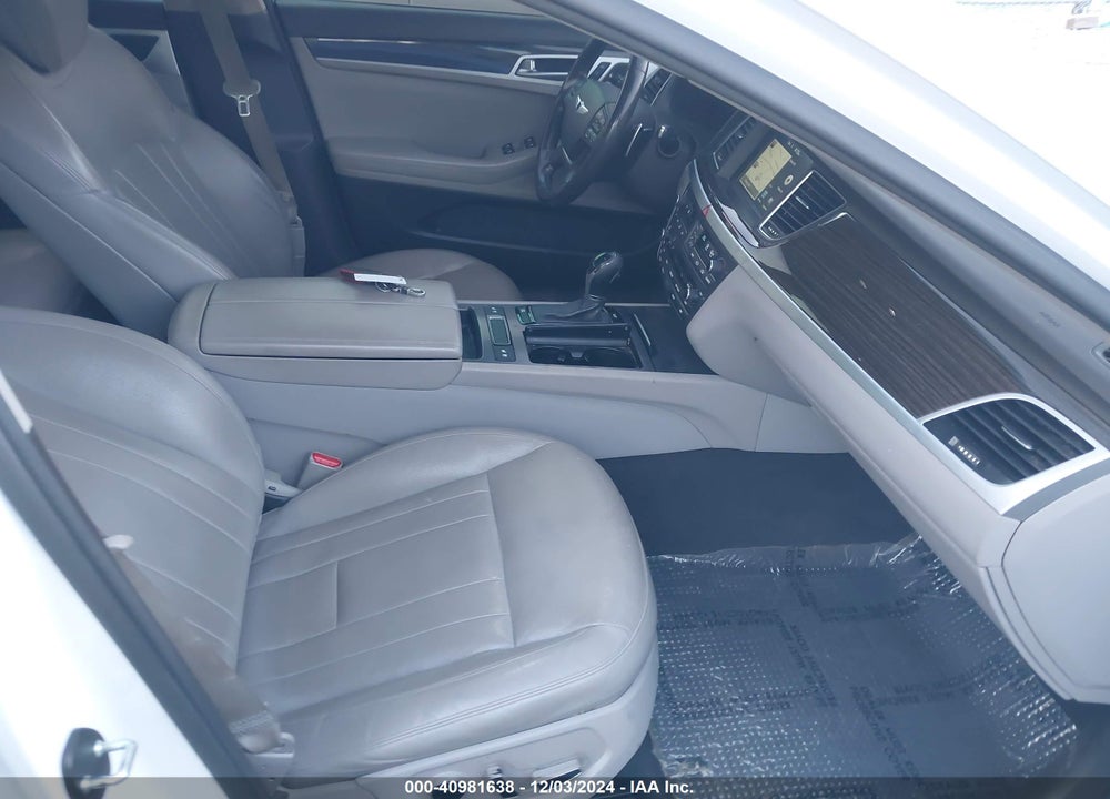 2015 HYUNDAI GENESIS 3.8 VIN: KMHGN4JE0FU058902
