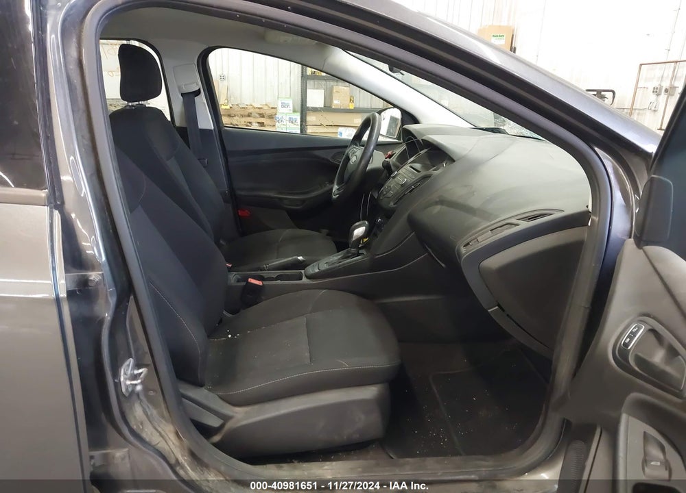 2017 FORD FOCUS VIN: 1FADP3E23HL205840