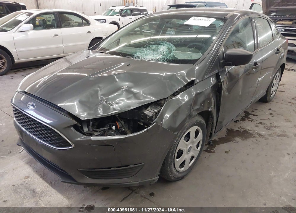 2017 FORD FOCUS VIN: 1FADP3E23HL205840