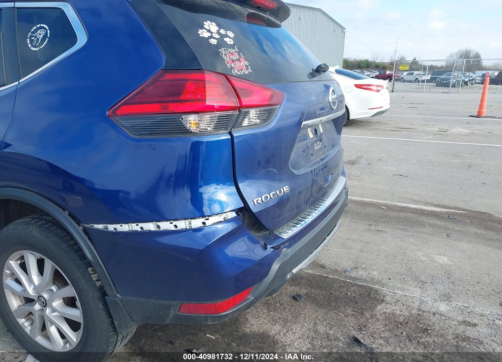 2017 NISSAN ROGUE SV VIN: 5N1AT2MV3HC876208
