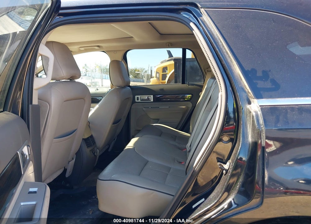 2010 LINCOLN MKX VIN: 2LMDJ6JC9ABJ24407
