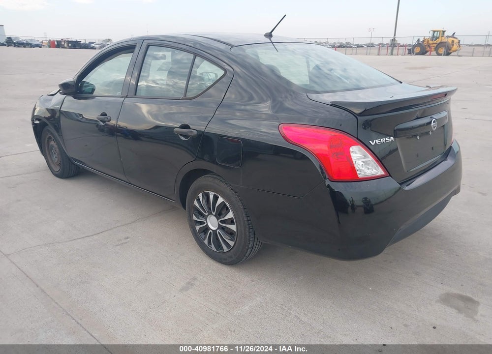 2017 NISSAN VERSA 1.6 S+ VIN: 3N1CN7AP3HL824059