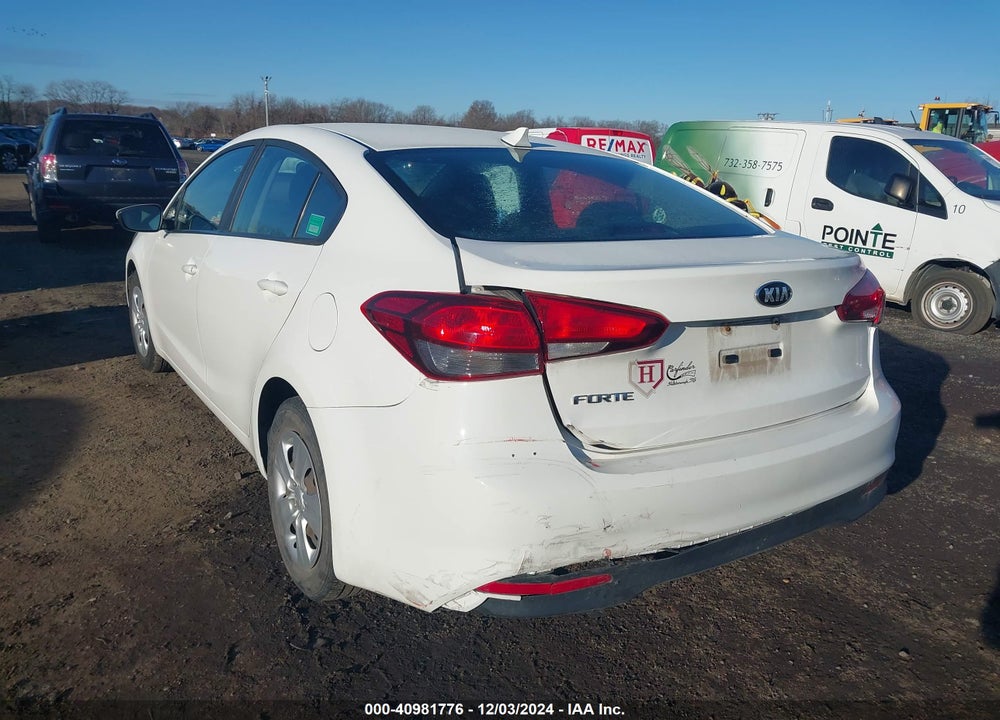 2017 KIA FORTE LX VIN: 3KPFK4A76HE100839