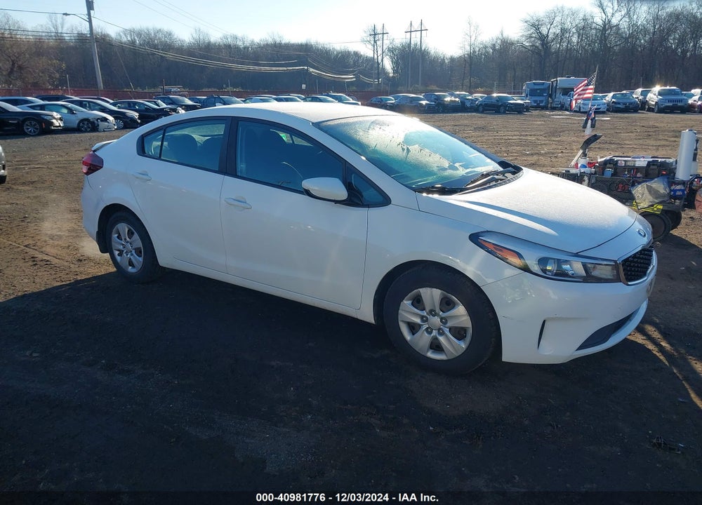 2017 KIA FORTE LX VIN: 3KPFK4A76HE100839