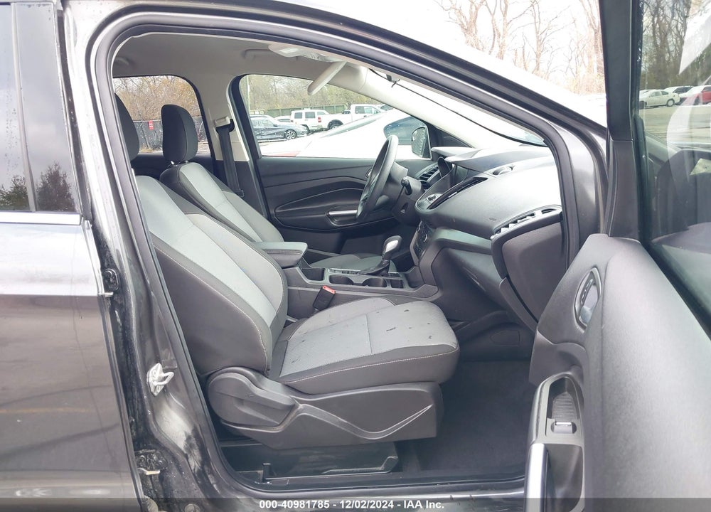 2019 FORD ESCAPE SE VIN: 1FMCU0GD2KUC26249