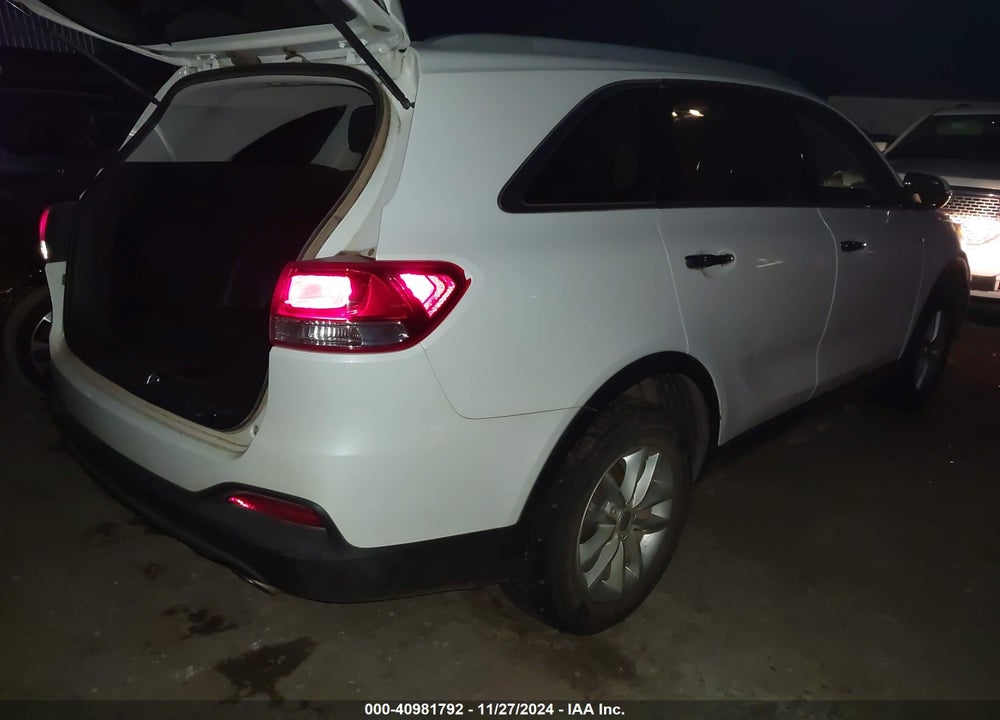 2018 KIA SORENTO VIN: 5XYPG4A33JG346937
