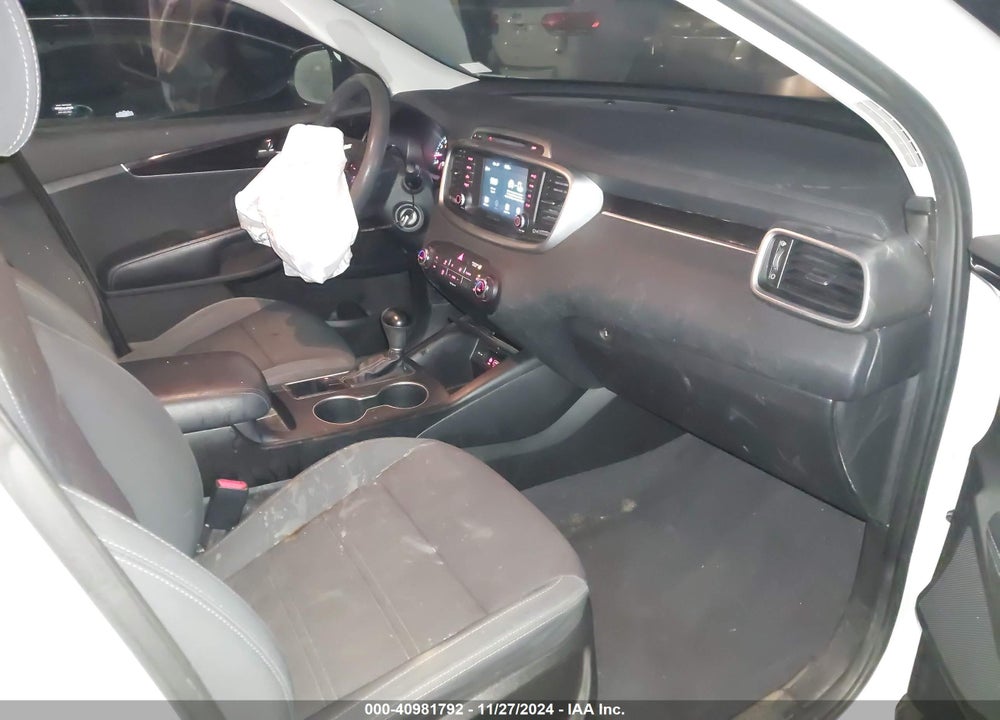 2018 KIA SORENTO VIN: 5XYPG4A33JG346937