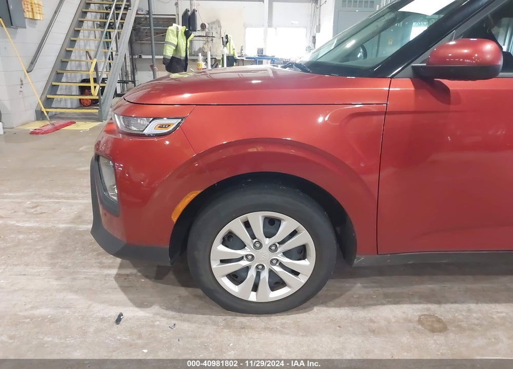2021 KIA SOUL LX VIN: KNDJ23AU3M7746652