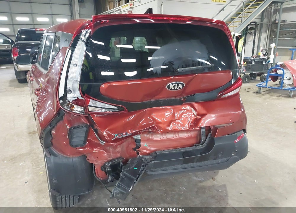 2021 KIA SOUL LX VIN: KNDJ23AU3M7746652
