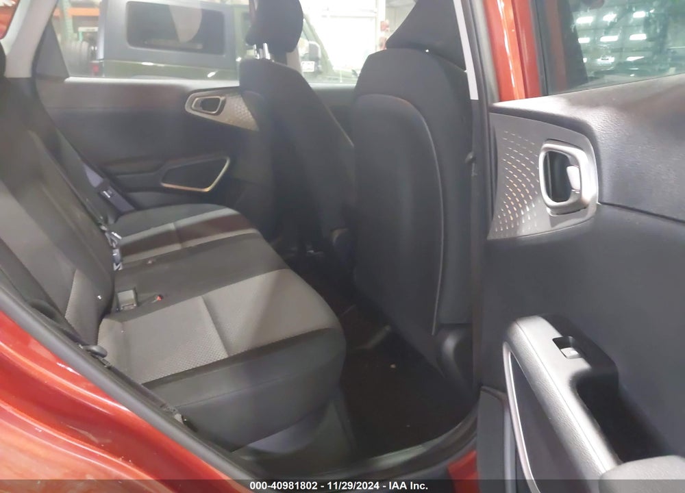 2021 KIA SOUL LX VIN: KNDJ23AU3M7746652