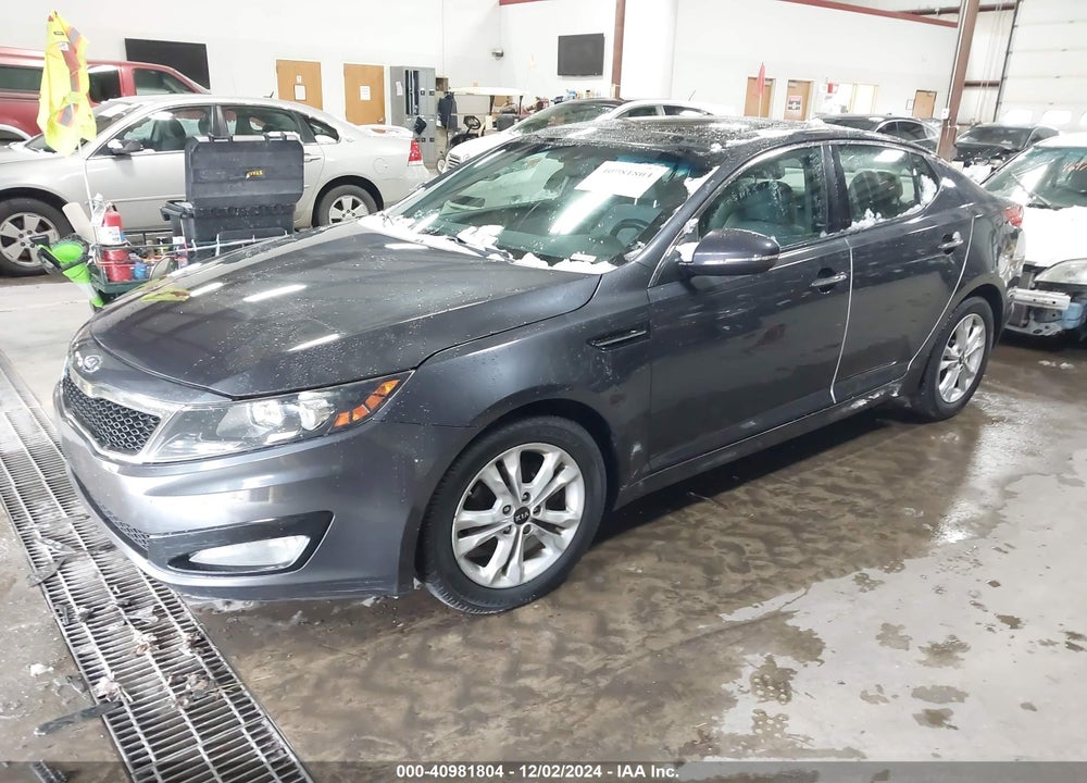 2011 KIA OPTIMA EX VIN: KNAGN4A79B5111409