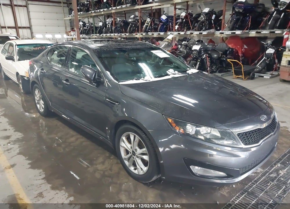 2011 KIA OPTIMA EX VIN: KNAGN4A79B5111409