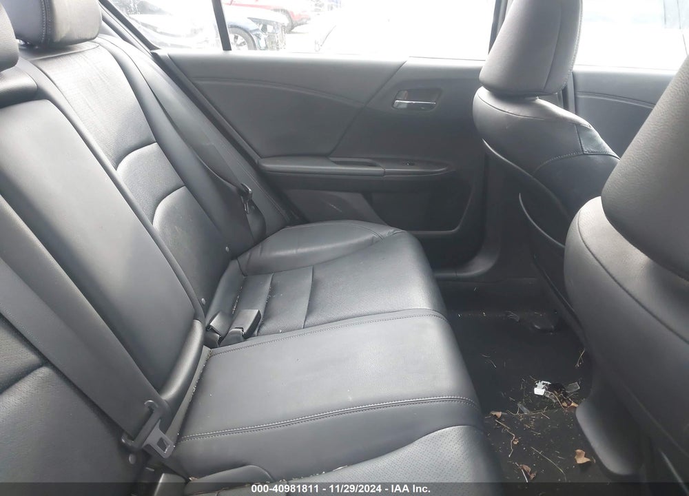 2013 HONDA ACCORD VIN: 1HGCR2F82DA090720