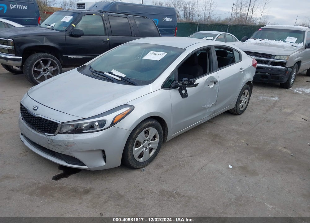 2018 KIA FORTE LX VIN: 3KPFK4A75JE271541