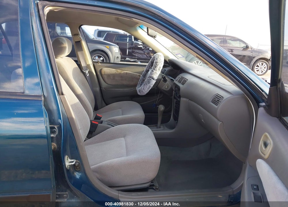 1999 CHEVROLET PRIZM VIN: 1Y1SK5481XZ441220