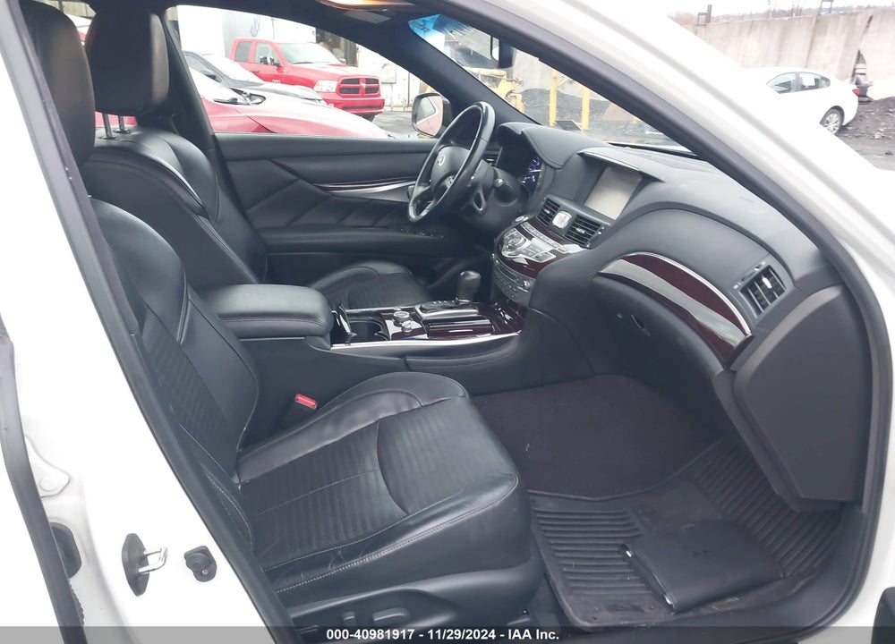 2015 INFINITI Q70 3.7X VIN: JN1BY1AR5FM560413