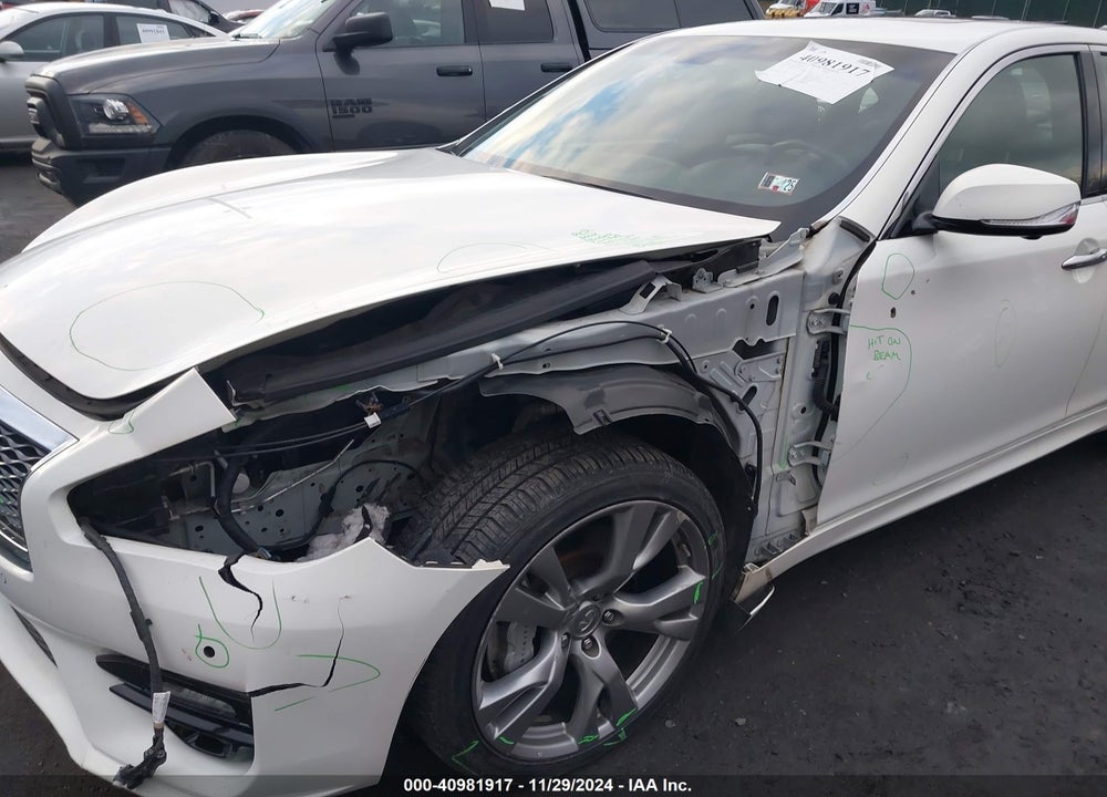 2015 INFINITI Q70 3.7X VIN: JN1BY1AR5FM560413