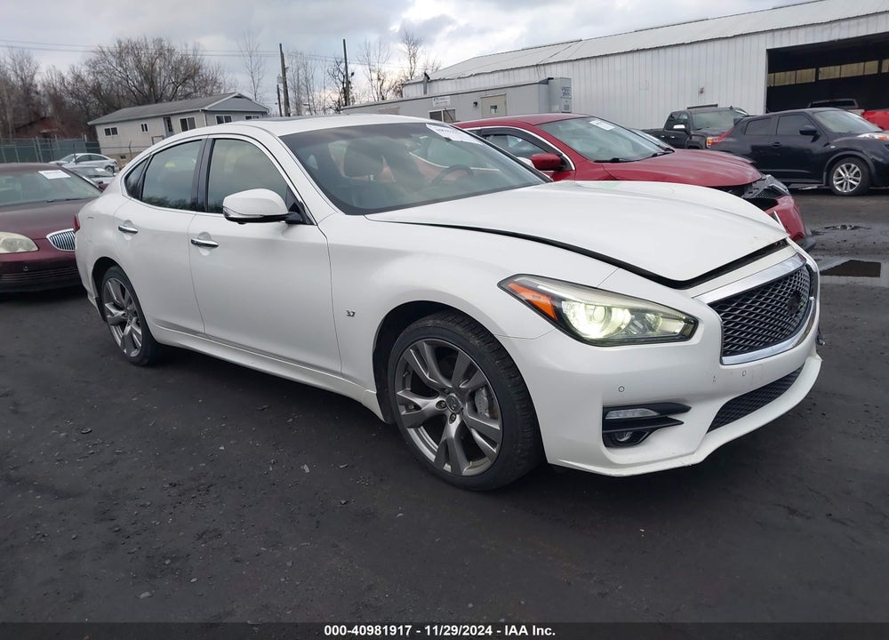 2015 INFINITI Q70 3.7X VIN: JN1BY1AR5FM560413