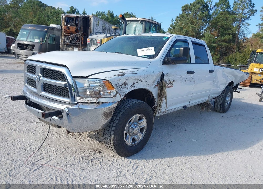 2018 RAM 3500 TRADESMAN  4X4 8' BOX VIN: 3C63R3GL7JG372931