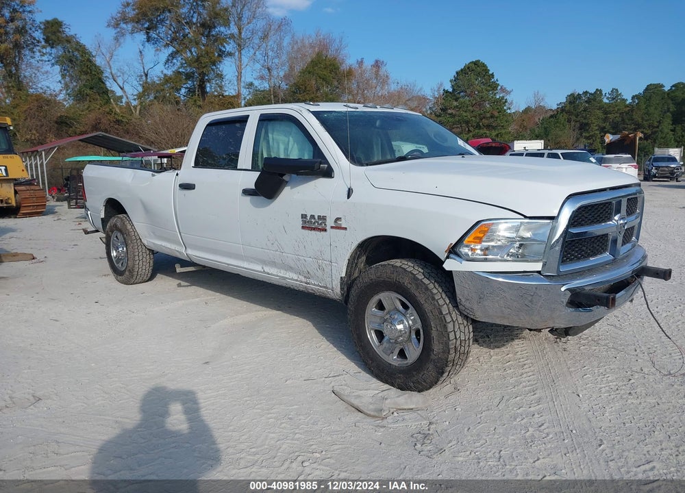 2018 RAM 3500 TRADESMAN  4X4 8' BOX VIN: 3C63R3GL7JG372931