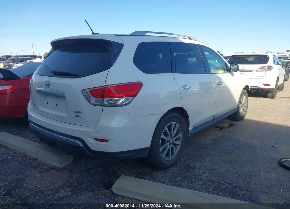 2013 NISSAN PATHFINDER SL VIN: 5N1AR2MM0DC682493