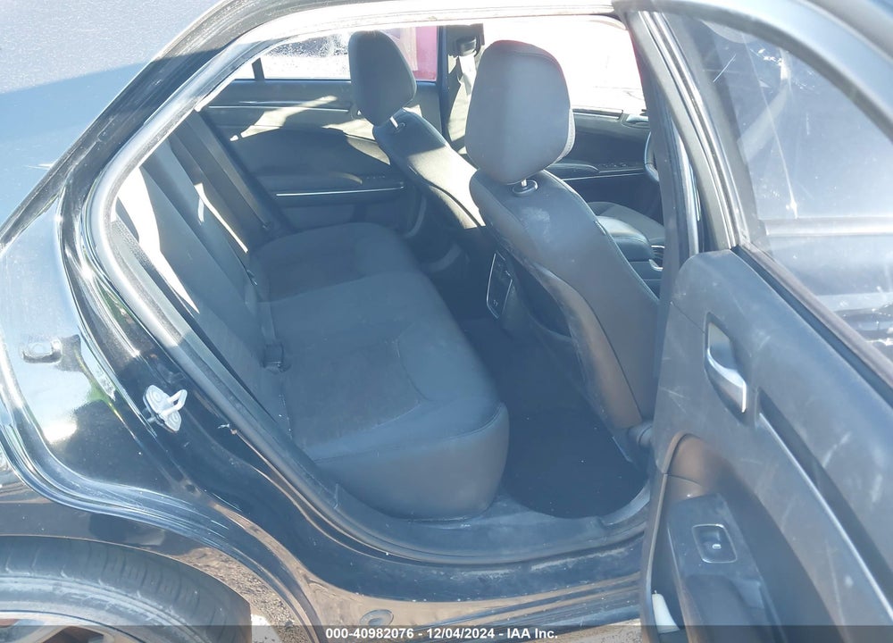 2018 CHRYSLER 300 TOURING VIN: 2C3CCAAG9JH222933
