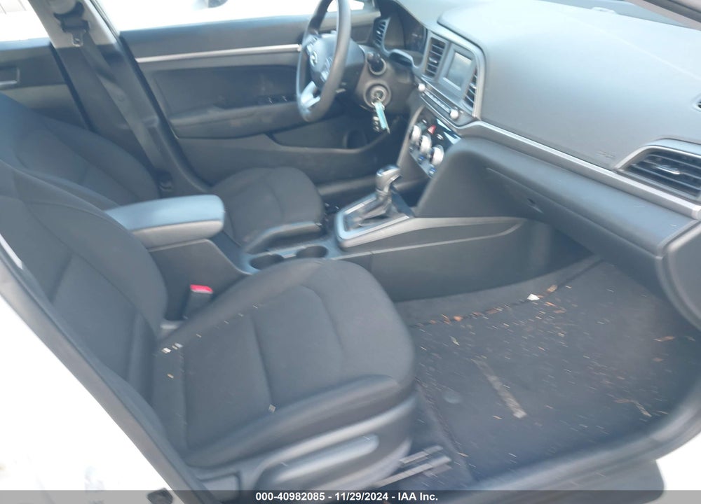 2019 HYUNDAI ELANTRA SE VIN: 5NPD74LF6KH468499