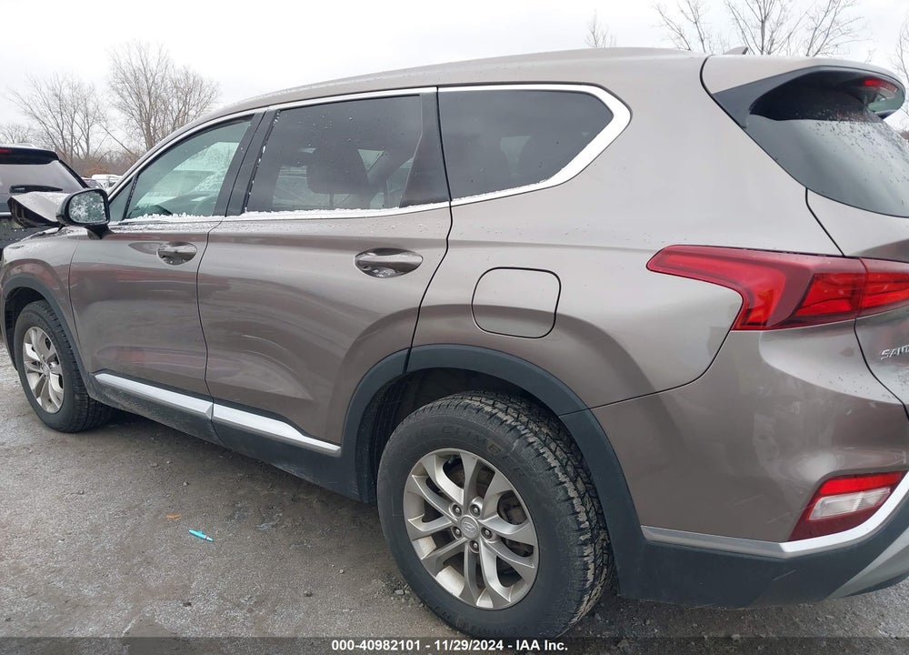 2019 HYUNDAI SANTA FE SEL VIN: 5NMS3CAD6KH005631