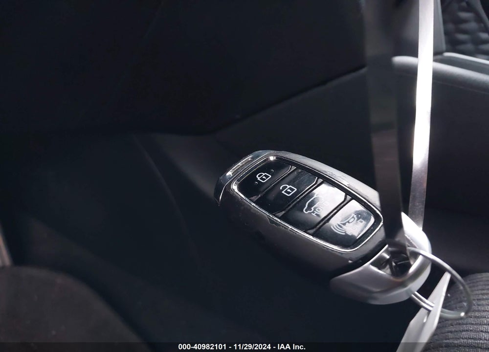 2019 HYUNDAI SANTA FE SEL VIN: 5NMS3CAD6KH005631